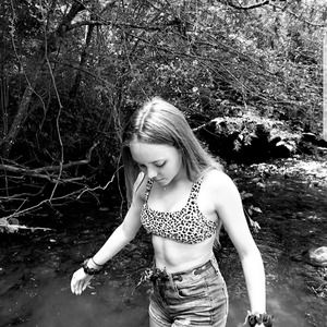 Meet your Posher, Kaylin leighanna